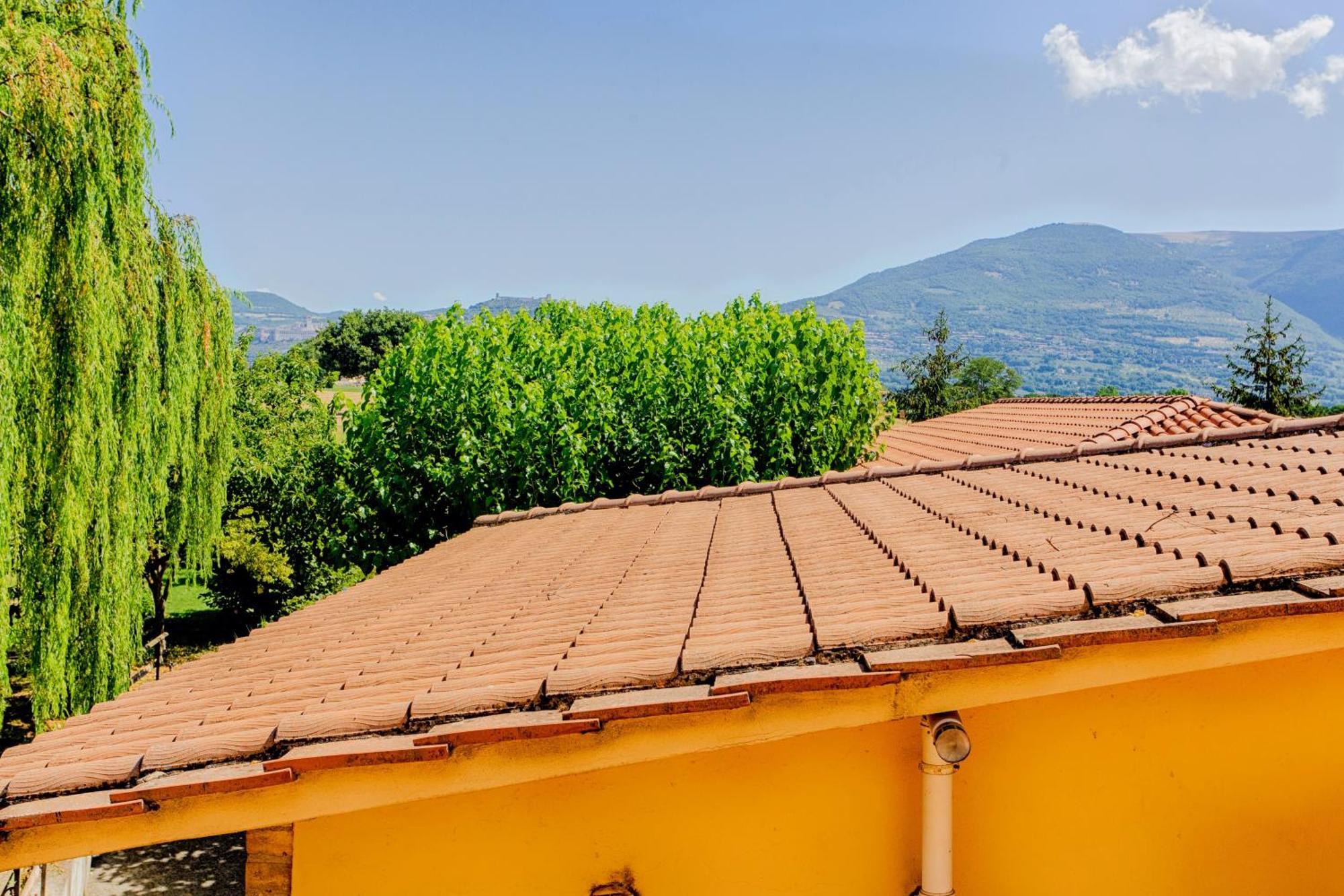 Agriturismo La Mora Assisi Exterior foto