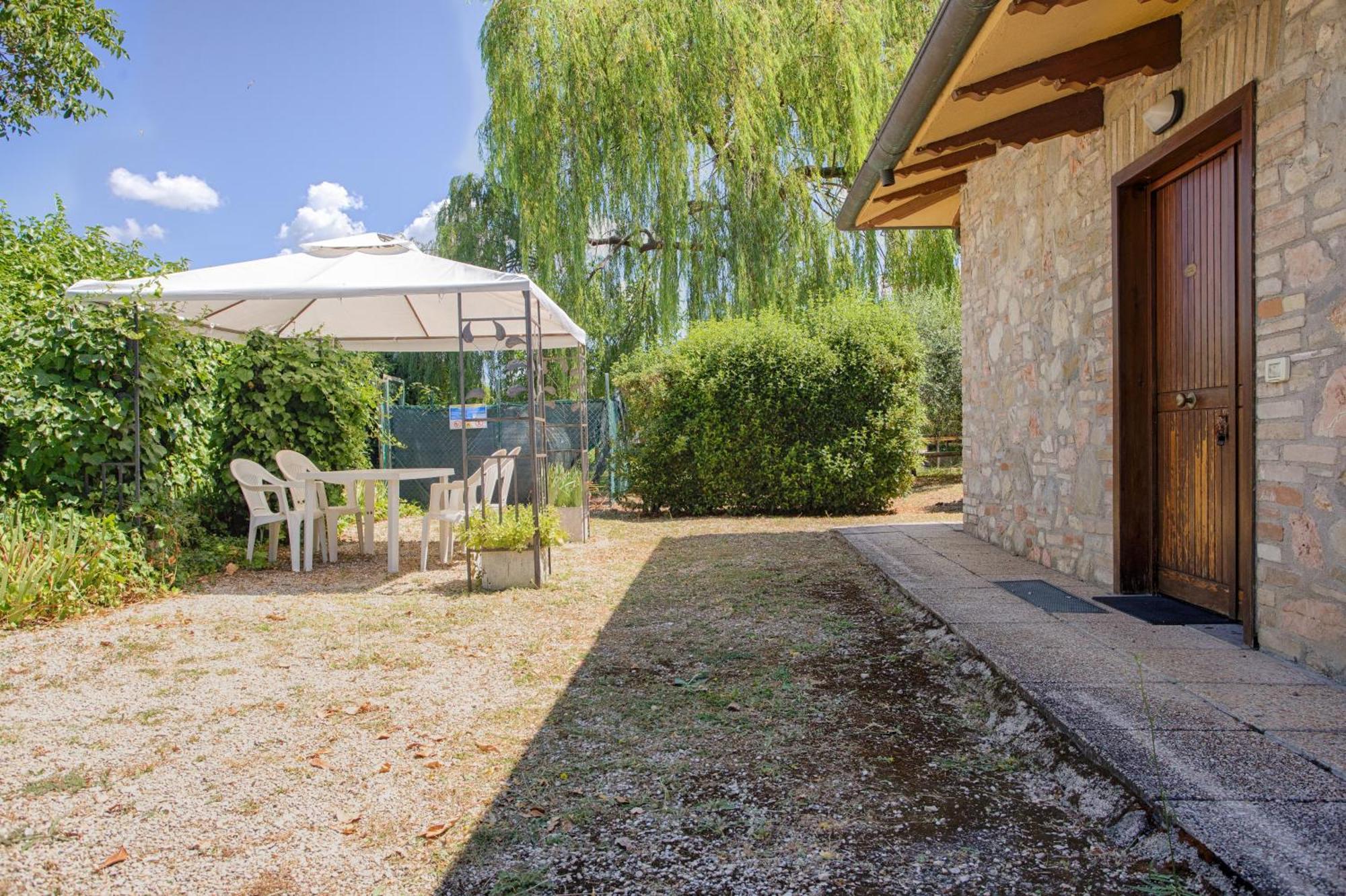 Agriturismo La Mora Assisi Exterior foto